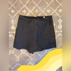 Lucy in the Sky Faux Leather Envelope Skort